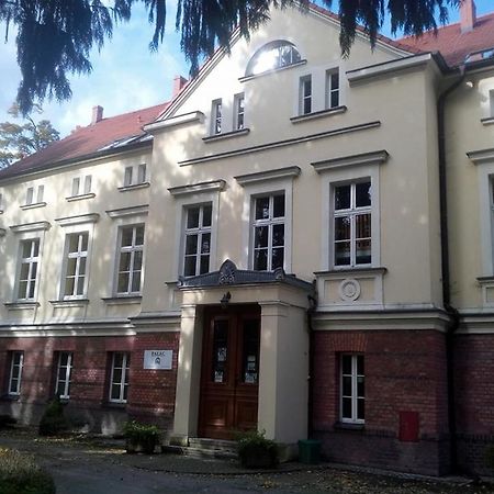 ホテル Stado Ogierow Sierakow シェラクフ エクステリア 写真